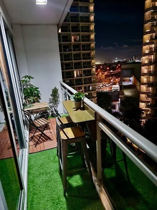 Azure Staycation By Solace Peak 2Br Manila 0*,