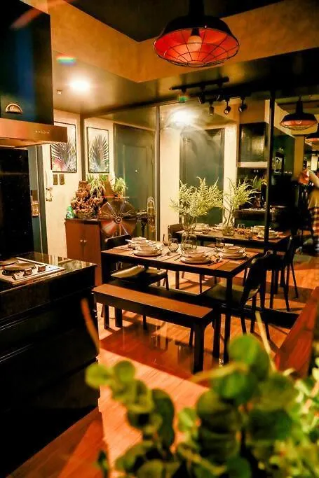 Azure Staycation By Solace Peak 2Br Manila 0*,