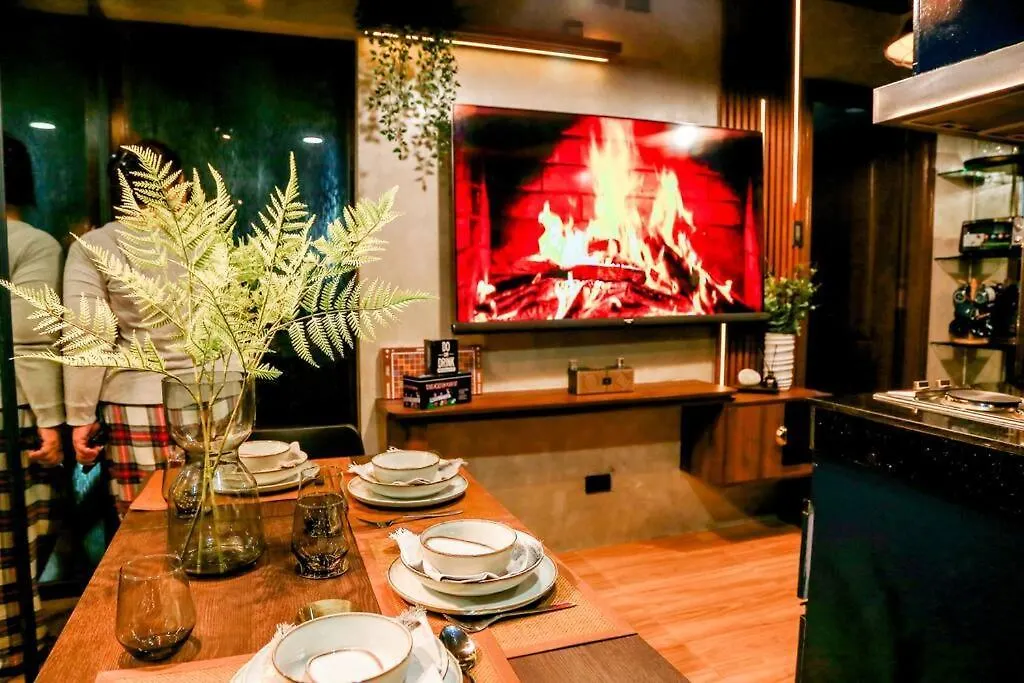 Azure Staycation By Solace Peak 2Br Manila